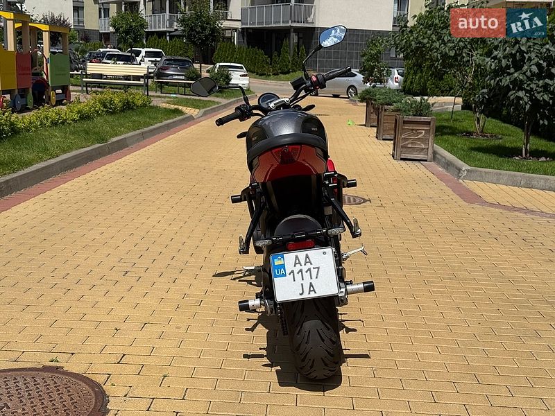 Мотоцикл Без обтекателей (Naked bike) Triumph Trident 2023 в Киеве фото 8 Мотоцикл Без обтекателей (Naked bike) Triumph Trident 2023 в Киеве