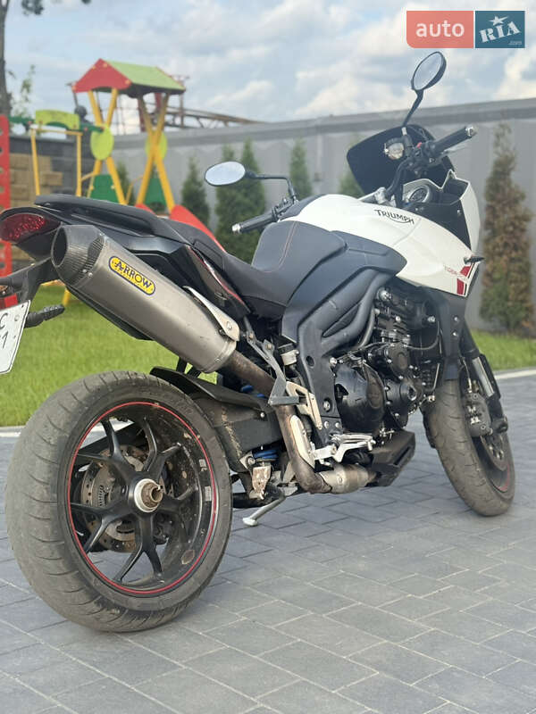 Мотоцикл Спорт-туризм Triumph Triple 2014 в Вараше фото 3 Мотоцикл Спорт-туризм Triumph Triple 2014 в Вараше
