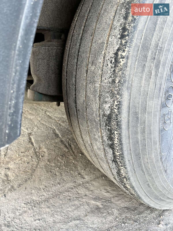 Зерновоз - полуприцеп Trouillet ST 2002 в Николаеве фото 11 Зерновоз - полуприцеп Trouillet ST 2002 в Николаеве