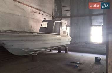Катер Тунец 7 2008 в Запорожье