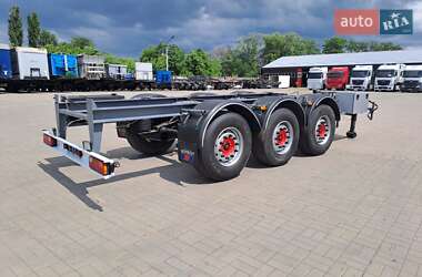Цистерна напівпричіп Turbud T-H-C31 2002 в 