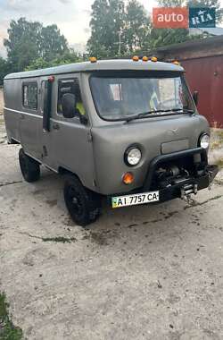 Внедорожник / Кроссовер УАЗ 2206 2002 в 