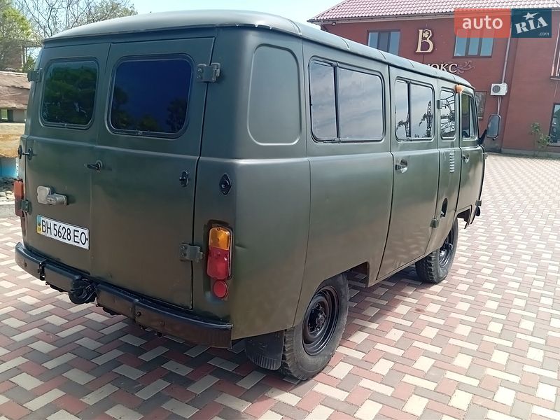 Позашляховик / Кросовер УАЗ 2206 1998 в Татарбунарах