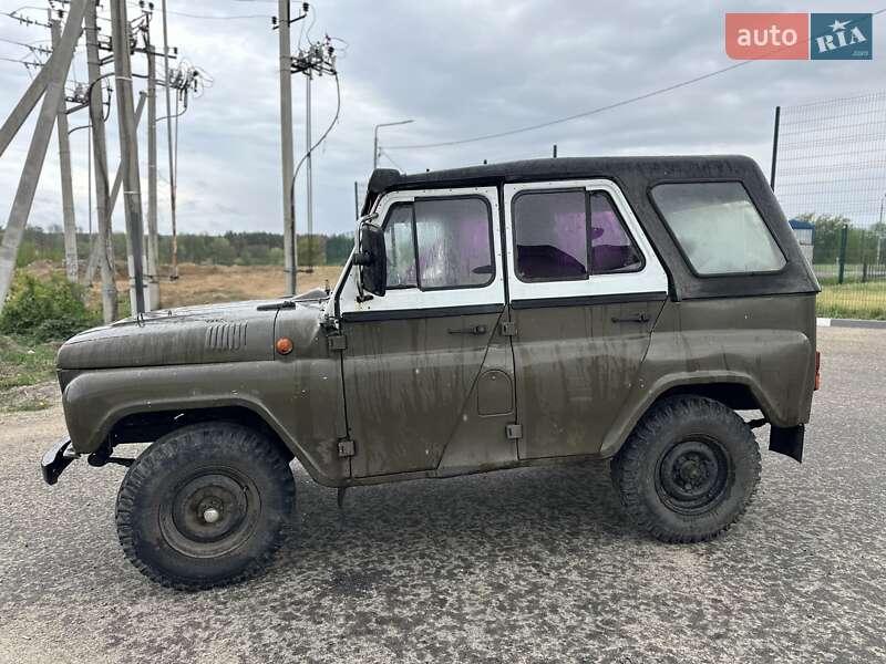 Внедорожник / Кроссовер УАЗ 3151 1995 в Харькове