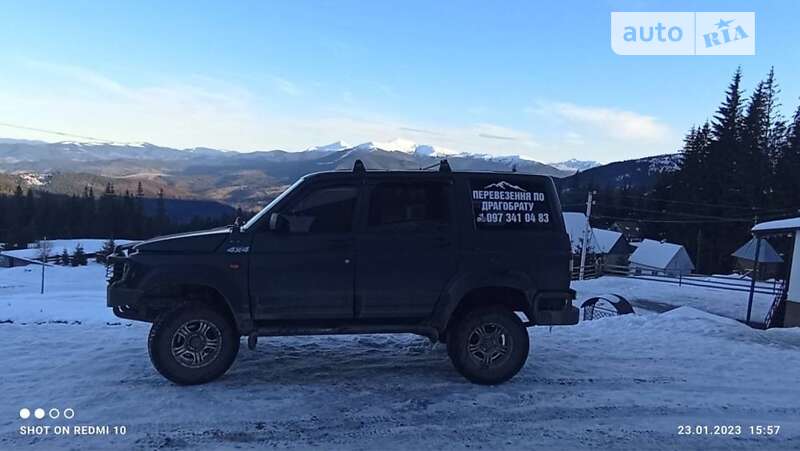 Внедорожник / Кроссовер УАЗ 3160/3162 2004 в Рахове