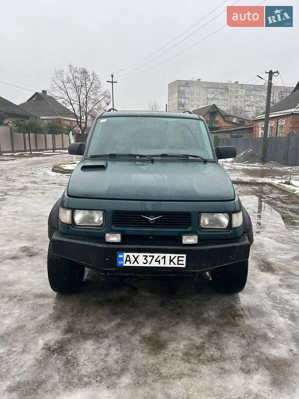 Внедорожник / Кроссовер УАЗ 3160/3162 2004 в Харькове