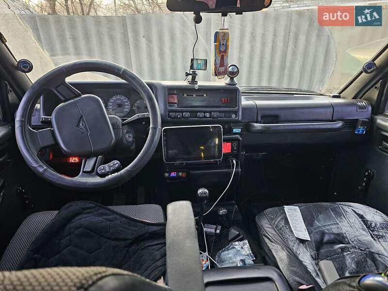 Внедорожник / Кроссовер УАЗ 3160/3162 2004 в Сумах