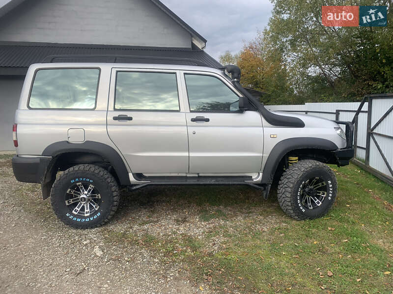 Внедорожник / Кроссовер УАЗ 3163 2005 в Яремче