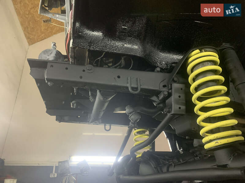 Внедорожник / Кроссовер УАЗ 3163 2005 в Яремче