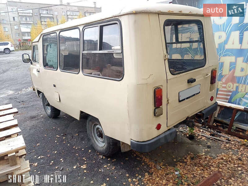 Седан УАЗ 3303 1990 в Днепре