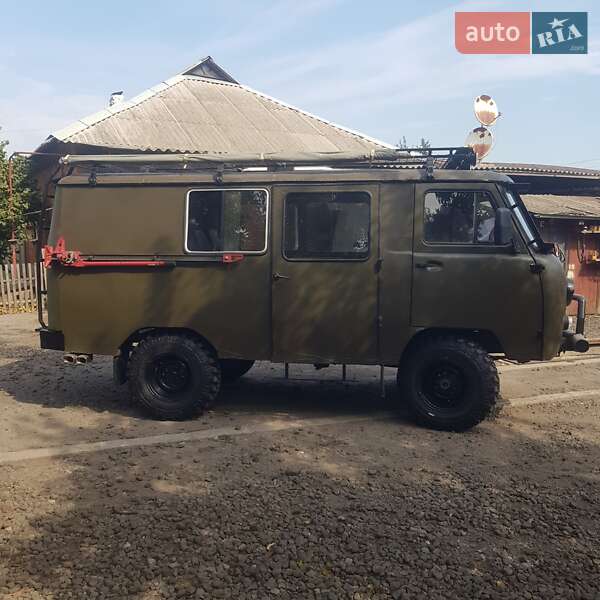 Вантажний фургон УАЗ 3303 1988 в Дніпрі