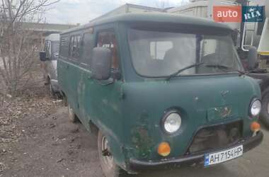 Грузопассажирский фургон УАЗ 3303 2004 в 