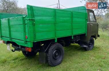 Седан УАЗ 3303 1990 в  фото 4 Седан УАЗ 3303 1990 в