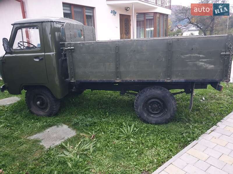 Универсал УАЗ 3303 1986 в Надворной