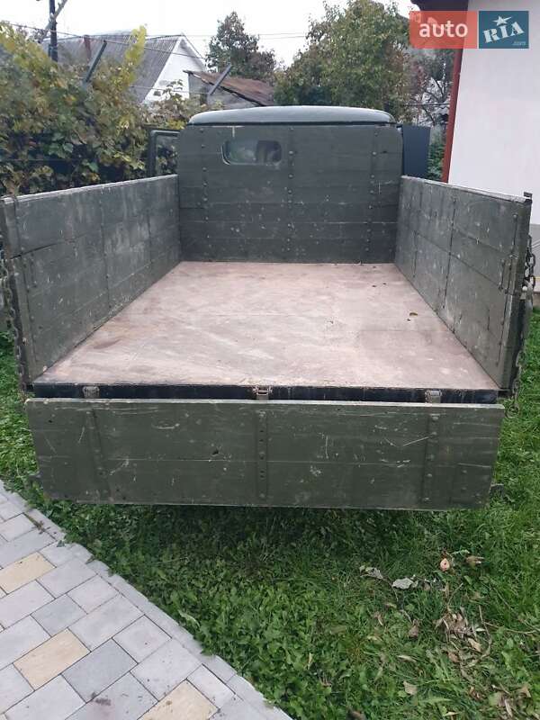 Универсал УАЗ 3303 1986 в Надворной