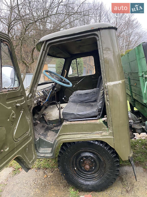 Внедорожник / Кроссовер УАЗ 3303 1992 в Сваляве