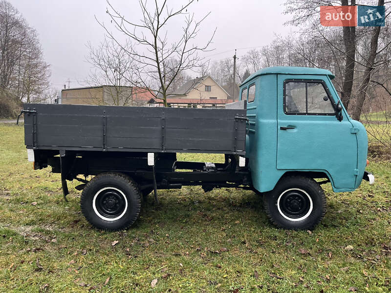 Внедорожник / Кроссовер УАЗ 3303 1988 в Тячеве фото 7 Внедорожник / Кроссовер УАЗ 3303 1988 в Тячеве