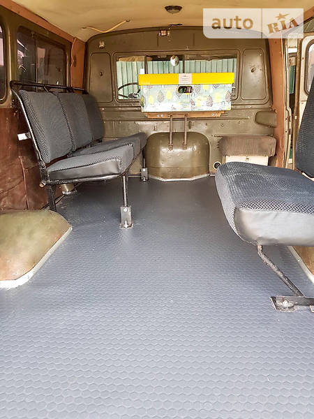 Вантажопасажирський фургон УАЗ 3741 1989 в Богодухіву