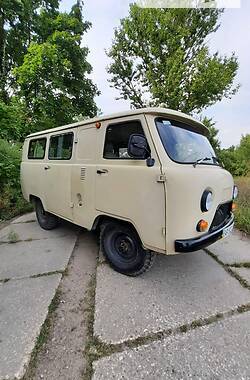 Минивэн УАЗ 3741 1993 в 