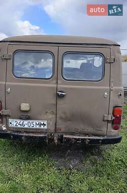 Внедорожник / Кроссовер УАЗ 3741 1990 в 