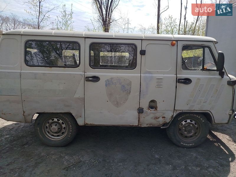Универсал УАЗ 3741 2013 в Кривом Роге