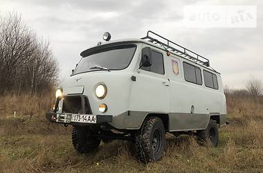 Вантажопасажирський фургон УАЗ 452 груз.-пасс. 1989 в Івано-Франківську