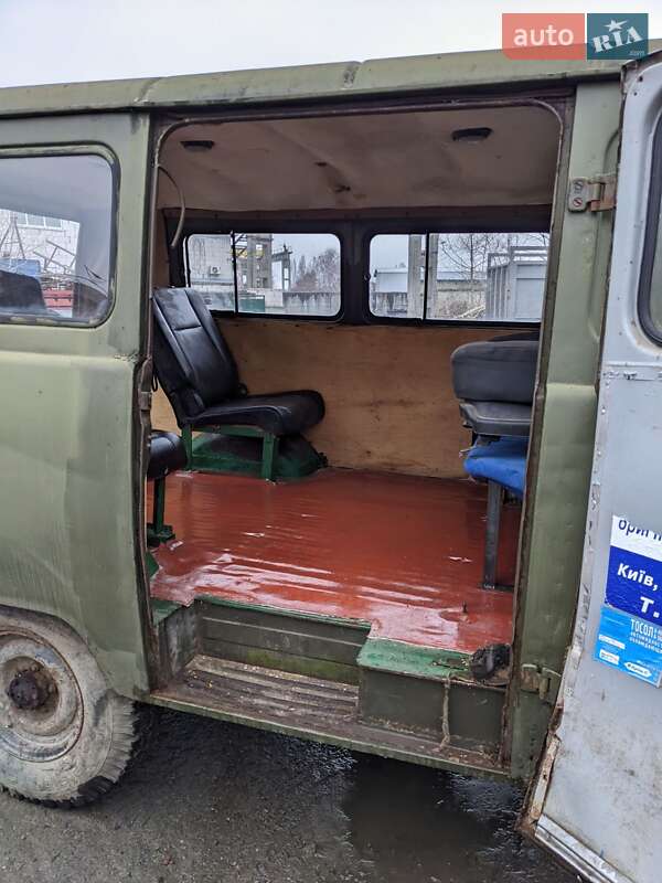 Грузопассажирский фургон УАЗ 452 груз.-пасс. 1988 в Киеве фото 17 Грузопассажирский фургон УАЗ 452 груз.-пасс. 1988 в Киеве