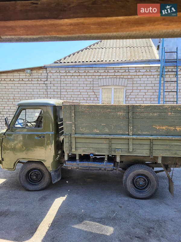 Борт УАЗ 452 1982 в Новоархангельську