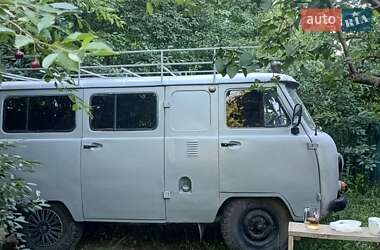 Внедорожник / Кроссовер УАЗ 452 1980 в 