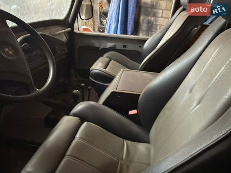 Внедорожник / Кроссовер УАЗ 452 1991 в Чернигове