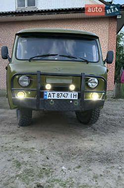 Микроавтобус УАЗ 452В 2003 в 