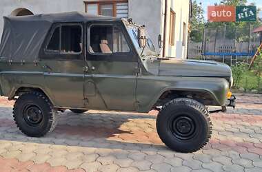 Позашляховик / Кросовер УАЗ 469 1985 в 