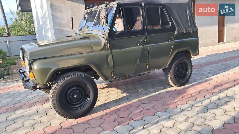 Внедорожник / Кроссовер УАЗ 469 1985 в Надворной