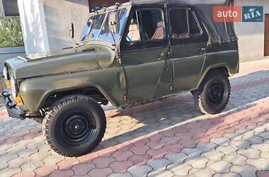 Позашляховик / Кросовер УАЗ 469 1985 в 