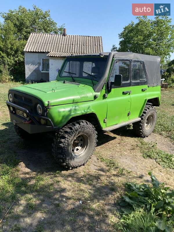Внедорожник / Кроссовер УАЗ 469 1985 в 