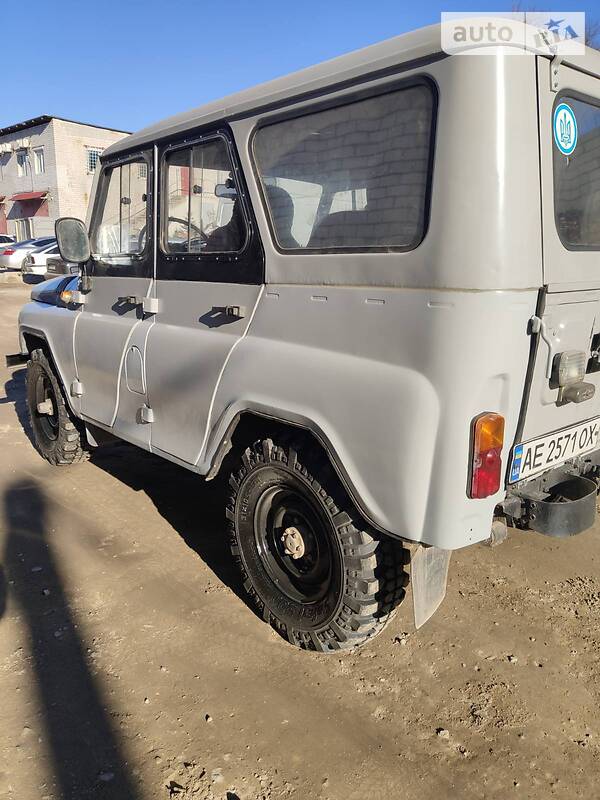 Позашляховик / Кросовер УАЗ 469Б 1999 в Дніпрі