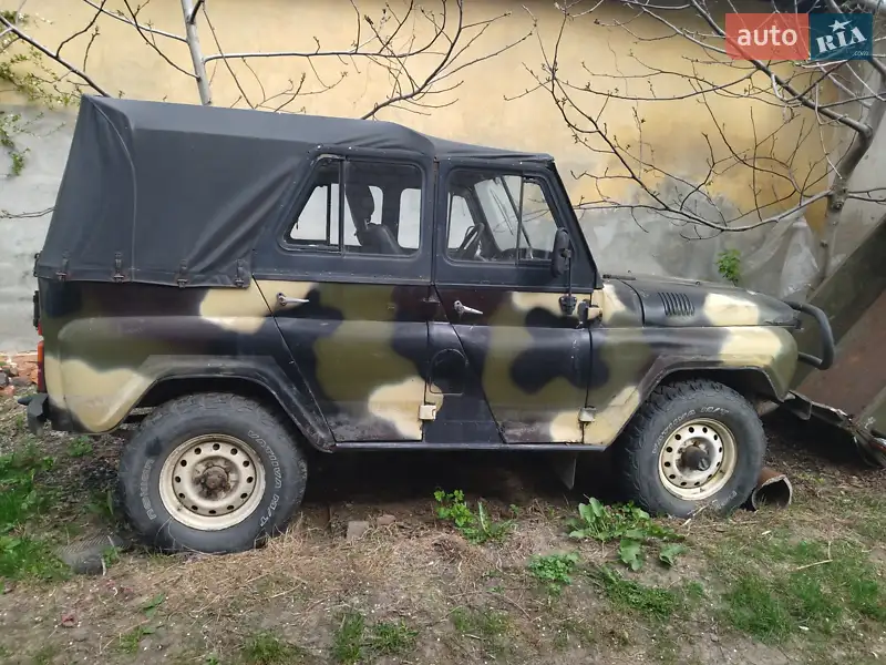 Седан УАЗ 469Б 1969 в 