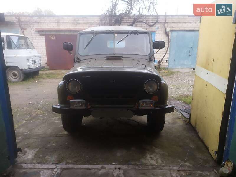 Седан УАЗ 469Б 1977 в Дніпрі
