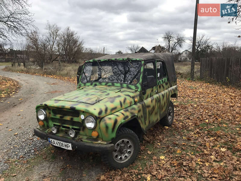 Внедорожник / Кроссовер УАЗ 469Б 1984 в 