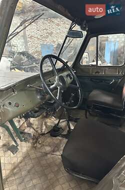 Внедорожник / Кроссовер УАЗ 469Б 1983 в 