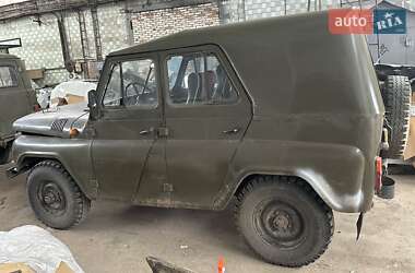 Внедорожник / Кроссовер УАЗ 469Б 1983 в 