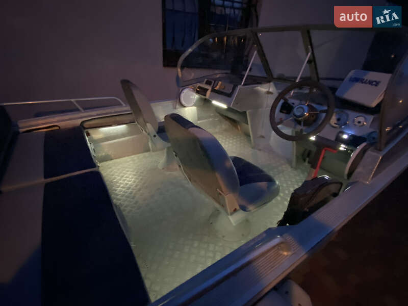 Катер UMS 460 2016 в Білій Церкві