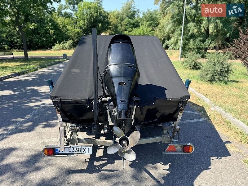 Човен UMS 500 2017 в Києві
