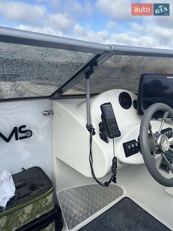 Лодка UMS 600 2013 в Днепре