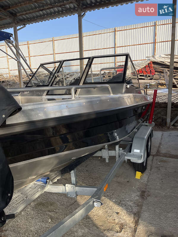 Катер UMS Tuna 585 DC 2021 в Киеве фото 10 Катер UMS Tuna 585 DC 2021 в Киеве