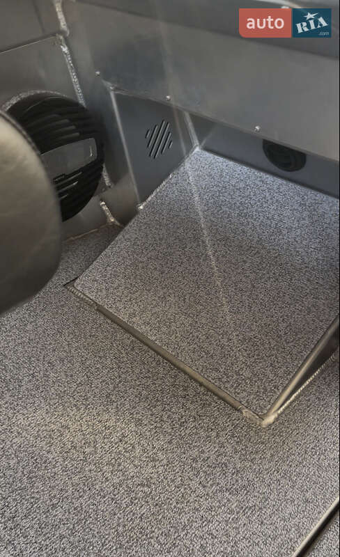 Катер UMS Tuna 585 DC 2021 в Киеве фото 31 Катер UMS Tuna 585 DC 2021 в Киеве