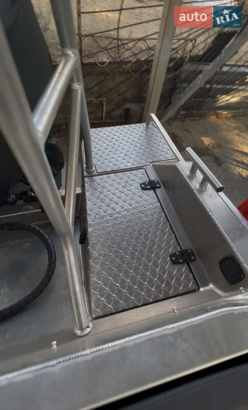 Катер UMS Tuna 585 DC 2021 в Киеве фото 41 Катер UMS Tuna 585 DC 2021 в Киеве