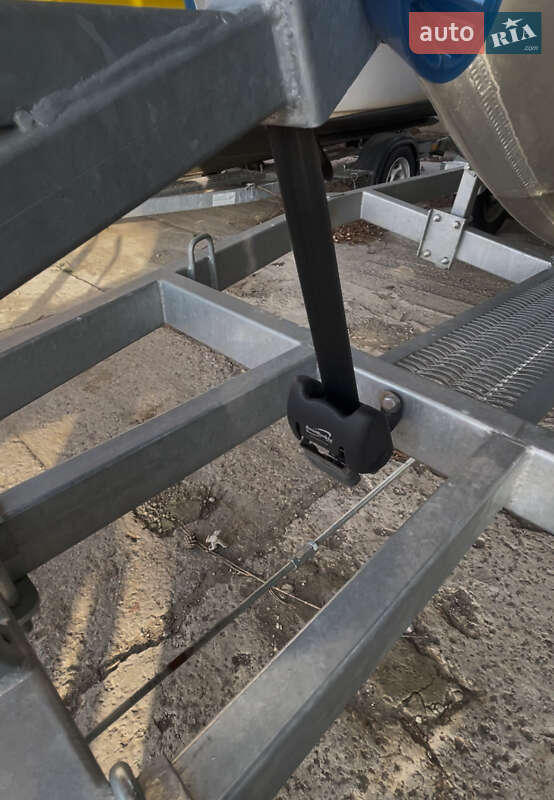 Катер UMS Tuna 585 DC 2021 в Киеве фото 46 Катер UMS Tuna 585 DC 2021 в Киеве