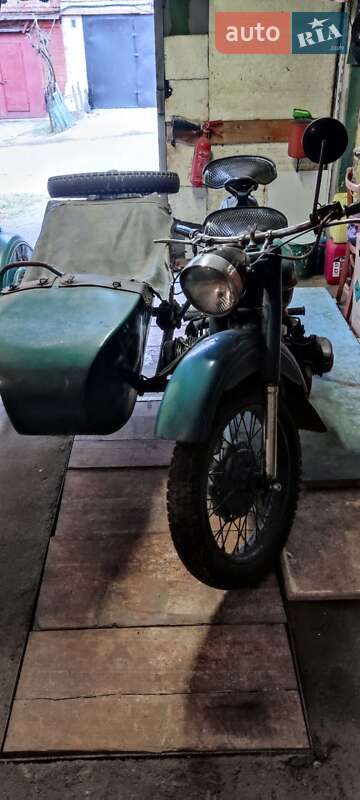 Мотоцикл з коляскою Урал 2 1969 в Олександрії