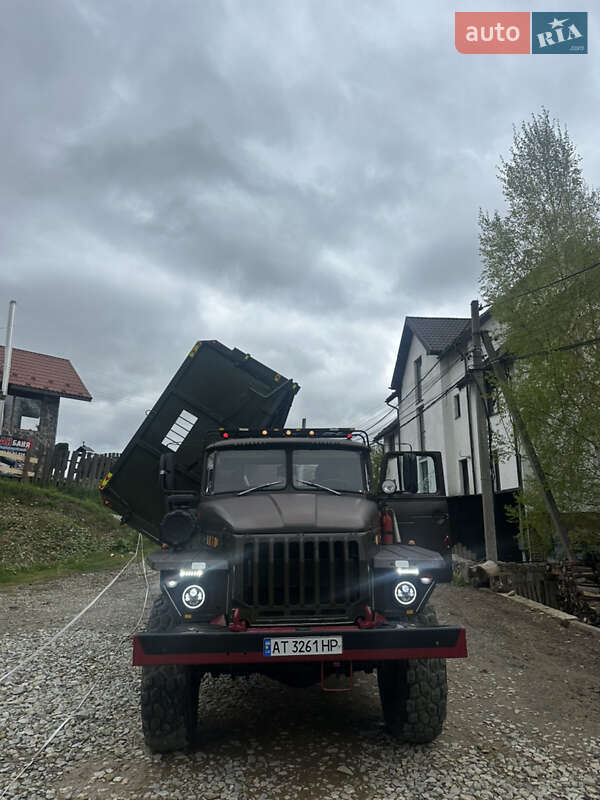 Самосвал Урал 4320 1988 в Яремче